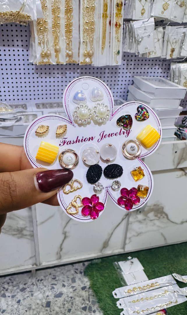 Earrings set