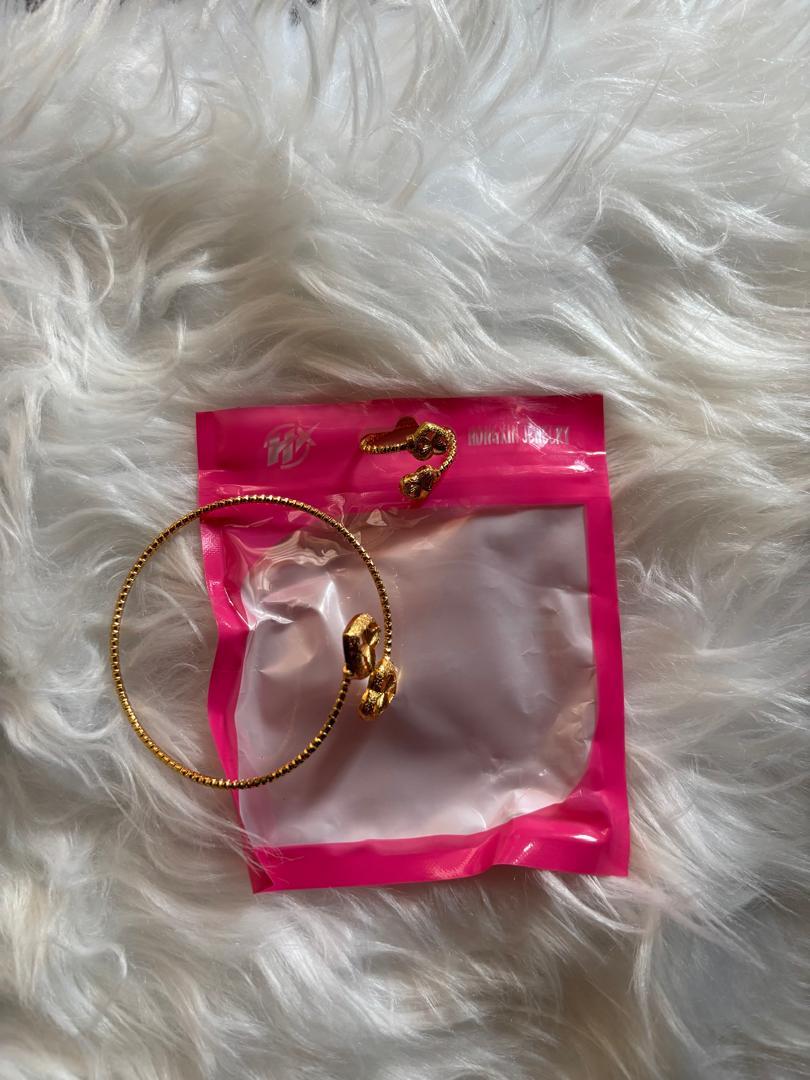 Dainty Duo