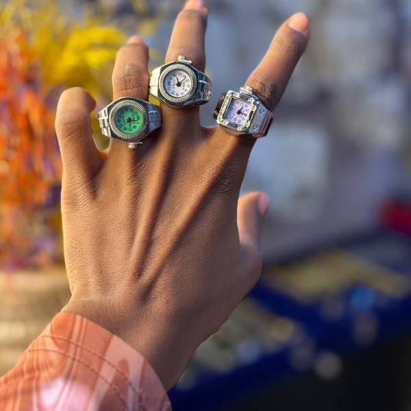 Ring watch