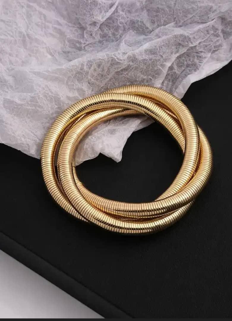 Fashion bangle