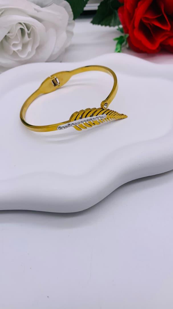 Stainless bracelet