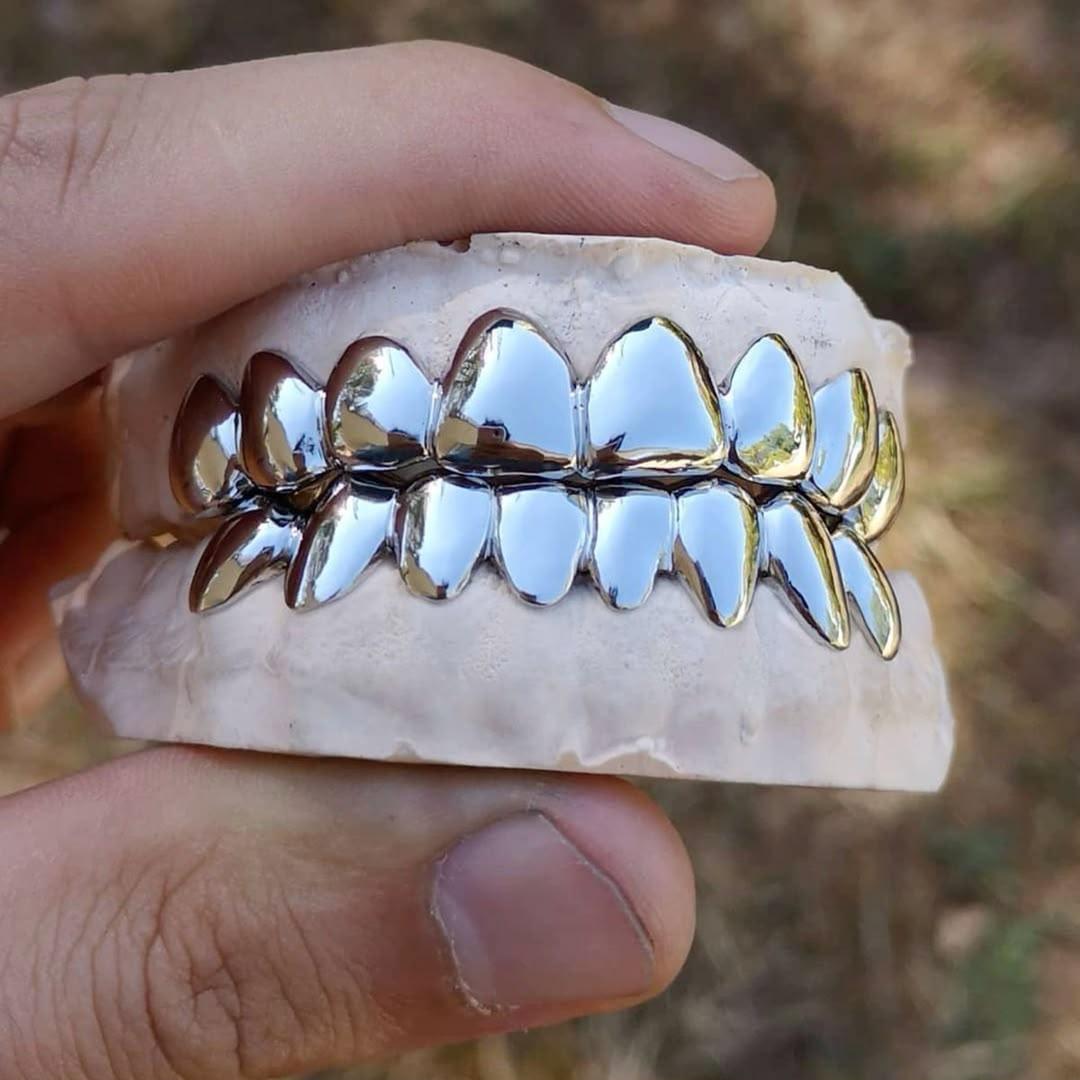 Teeth grills