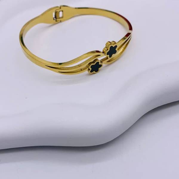 Stainless bracelet