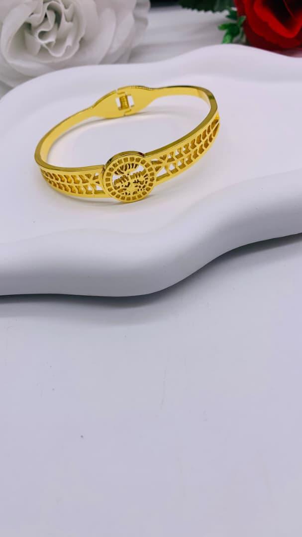 Stainless bracelet