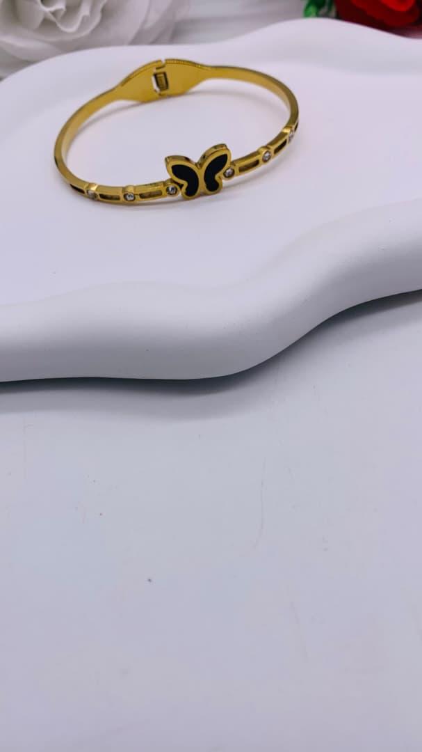 Stainless bracelet