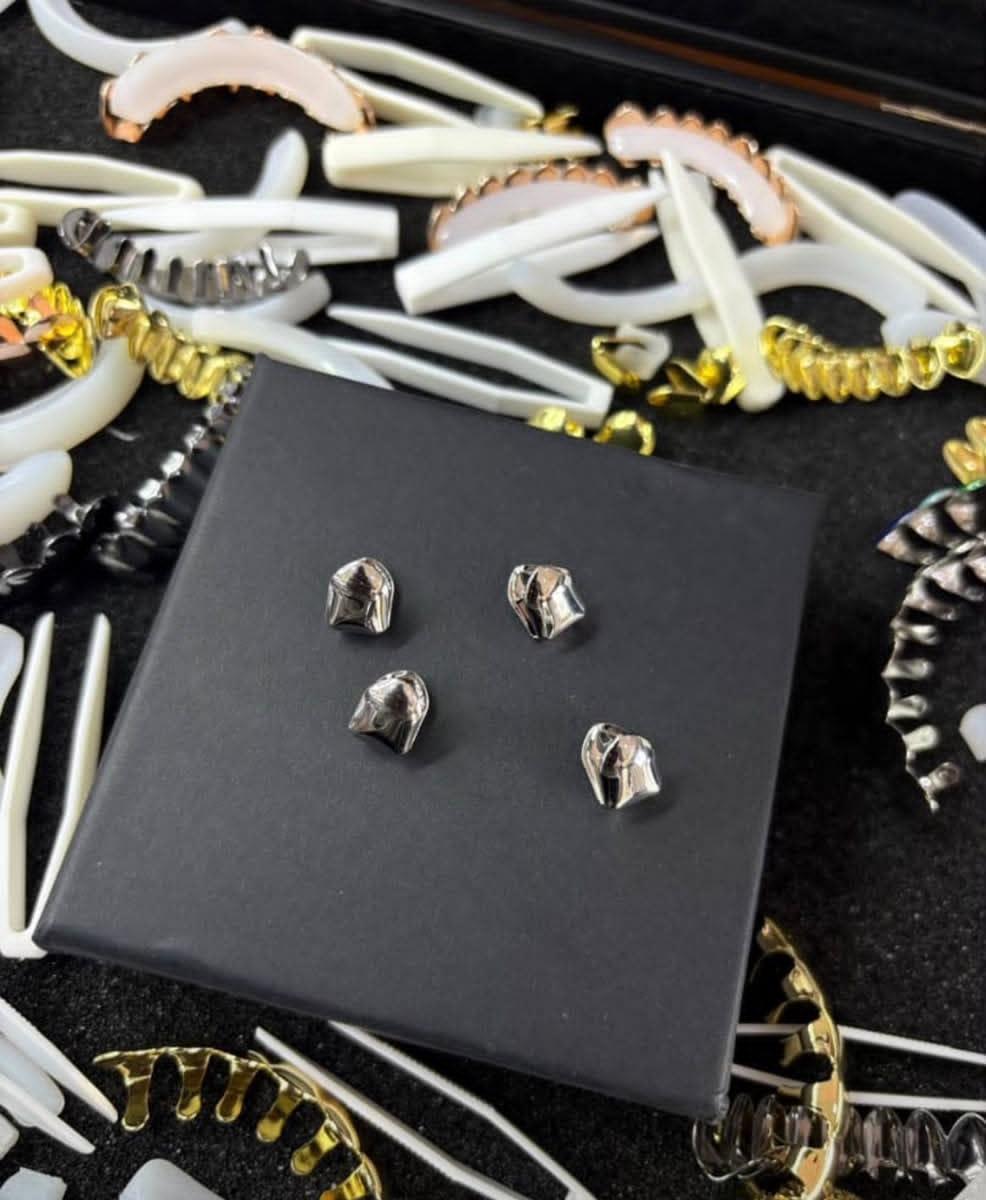 Teeth grills