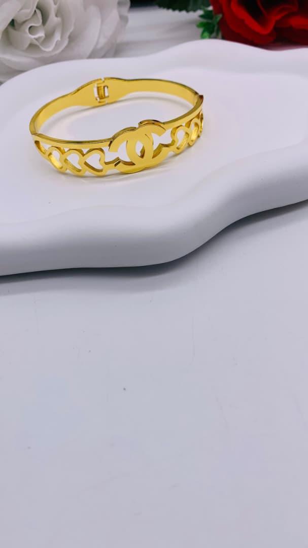 Stainless bracelet