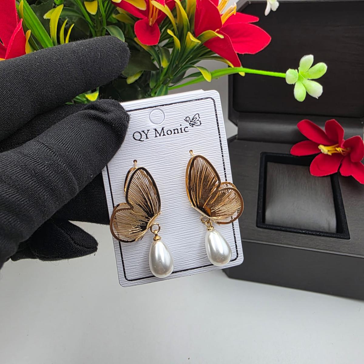 Fashion earrings