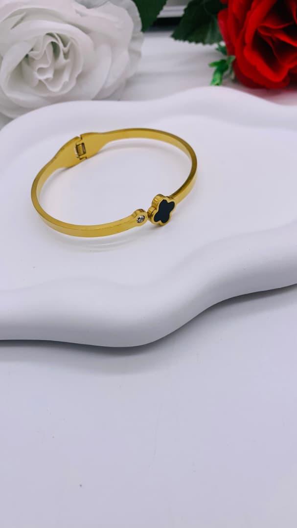 Stainless bracelet