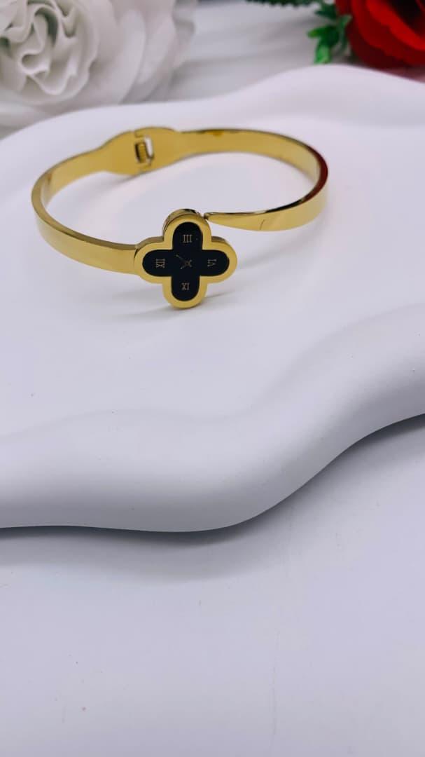 Stainless bracelet