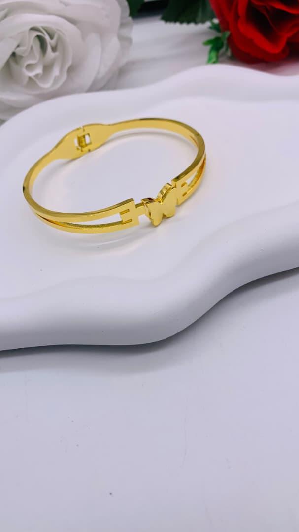Stainless bracelet