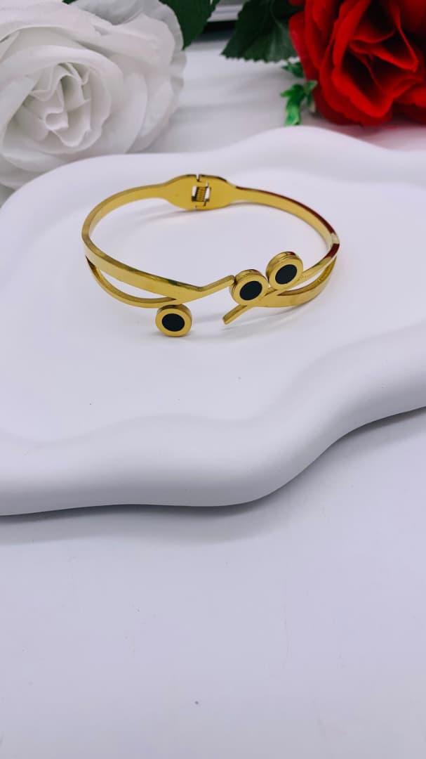 Stainless bracelet