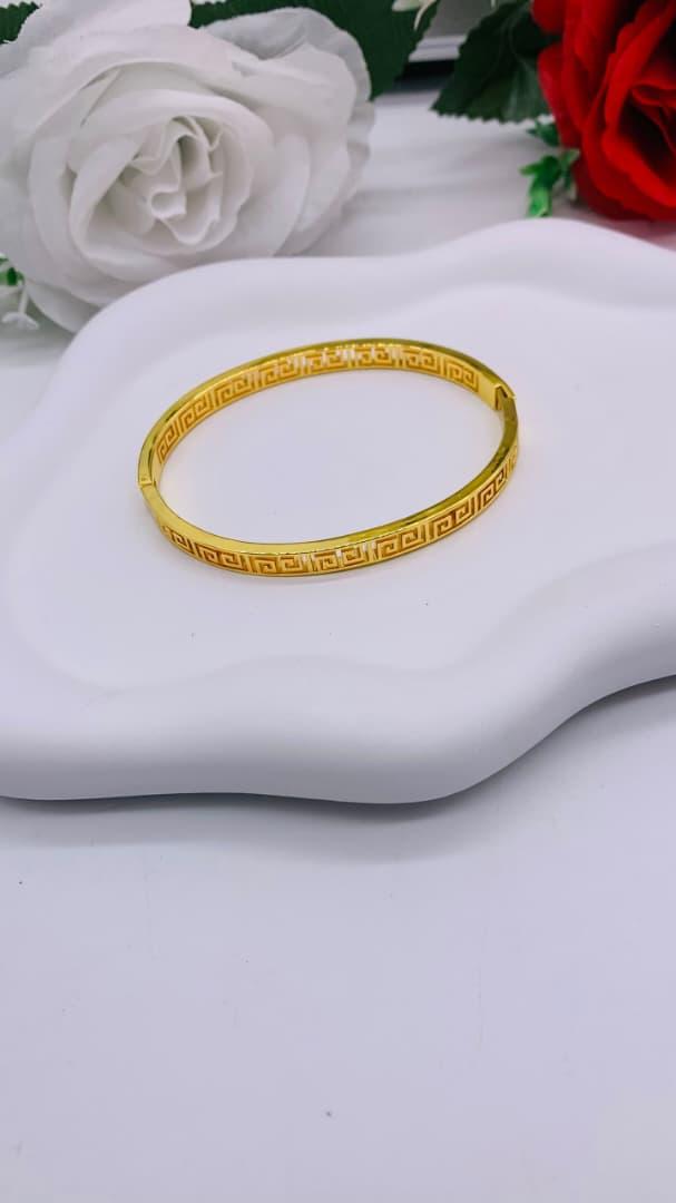 Stainless bracelet
