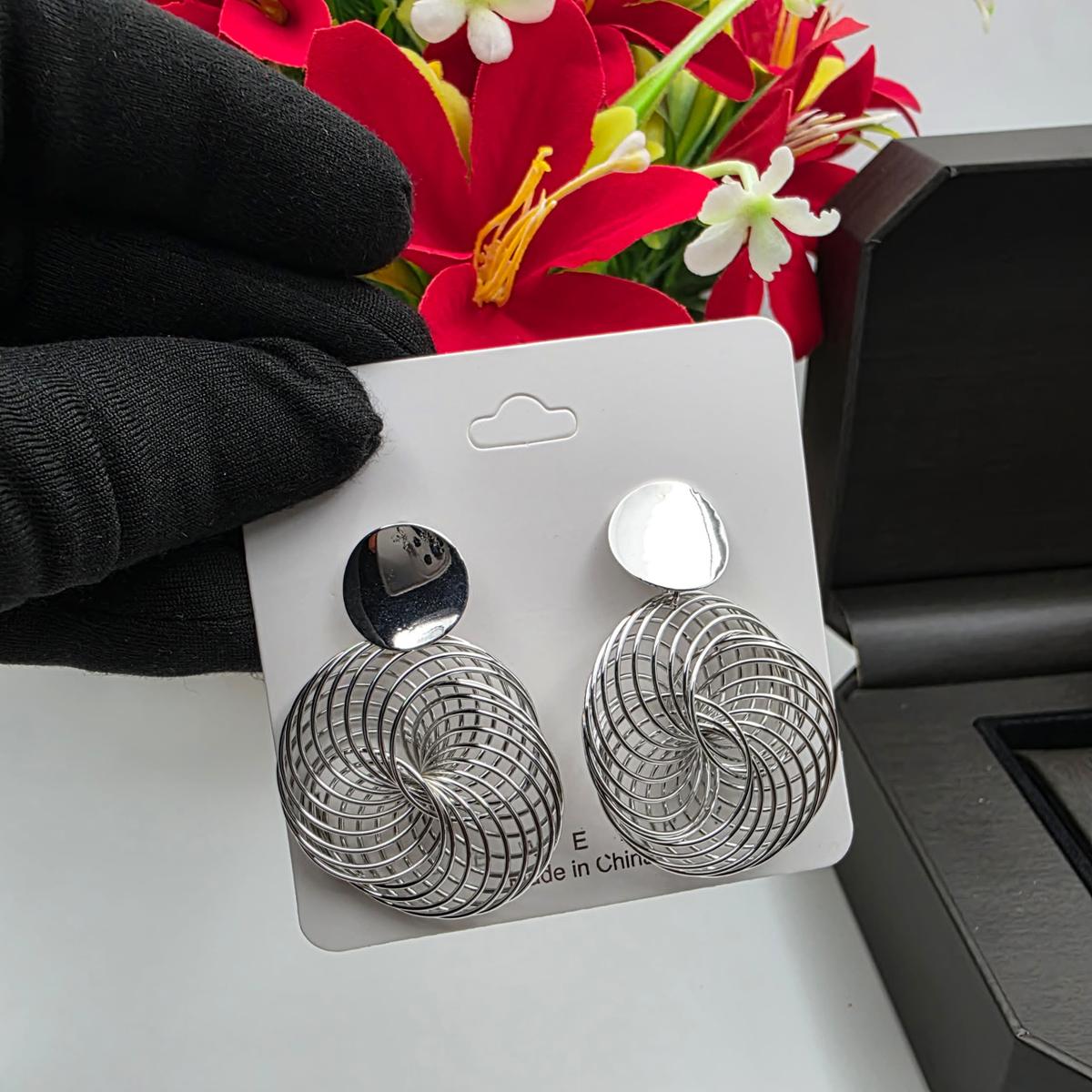 Fashion earrings