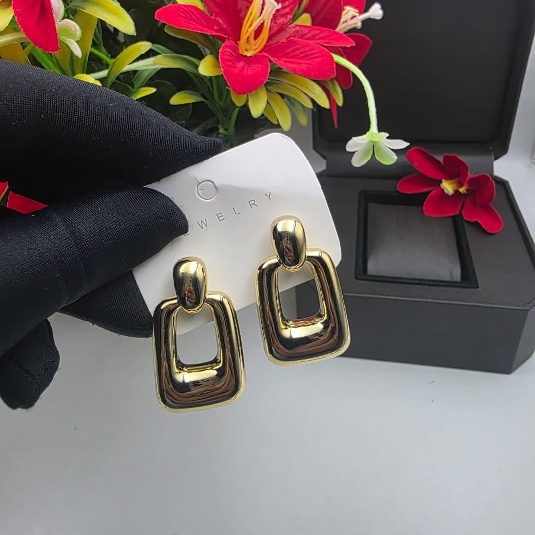 Fashion earrings