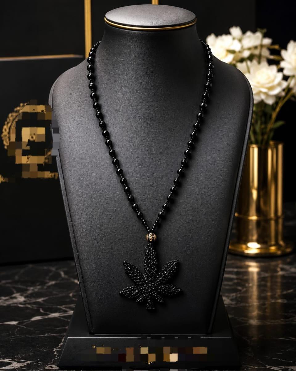 None fading Buda fashion necklace