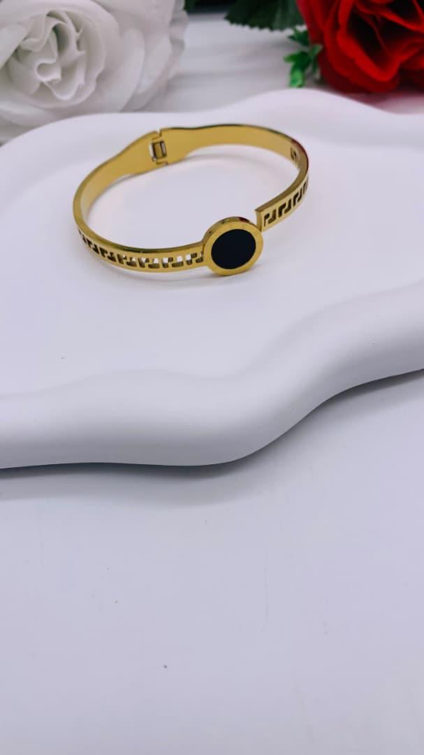 Stainless bracelet