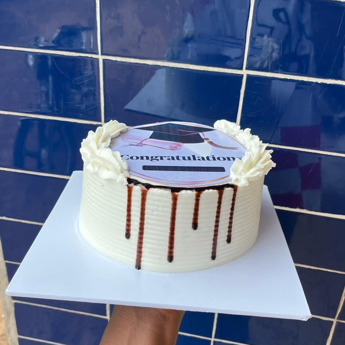 Size 8 inches cake