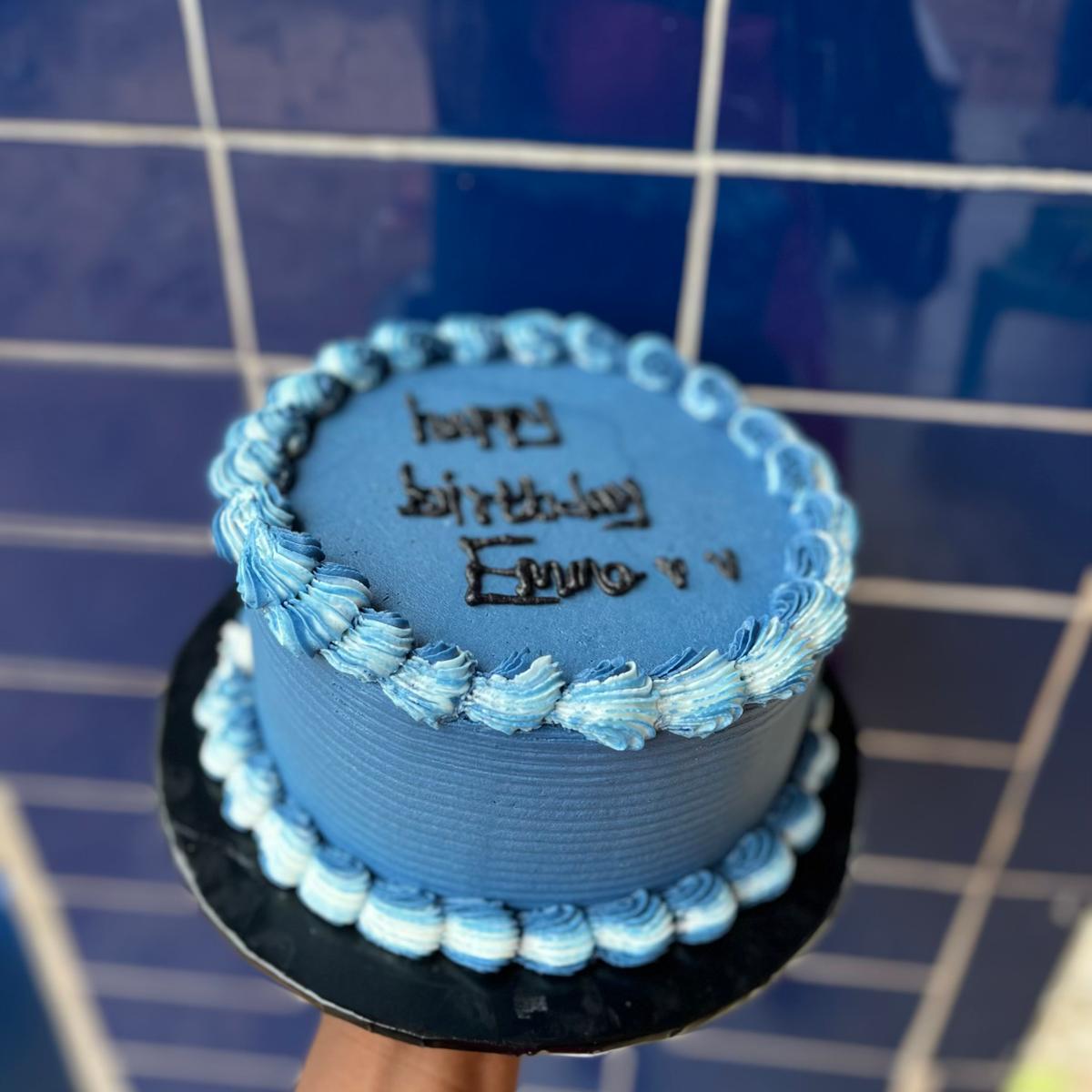 Size 8 inches cake