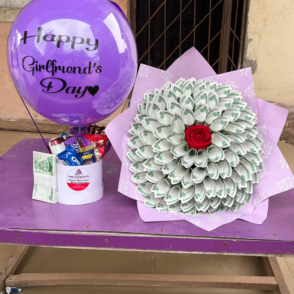 Hot air ballon, 50k money bouquet, 50k cash