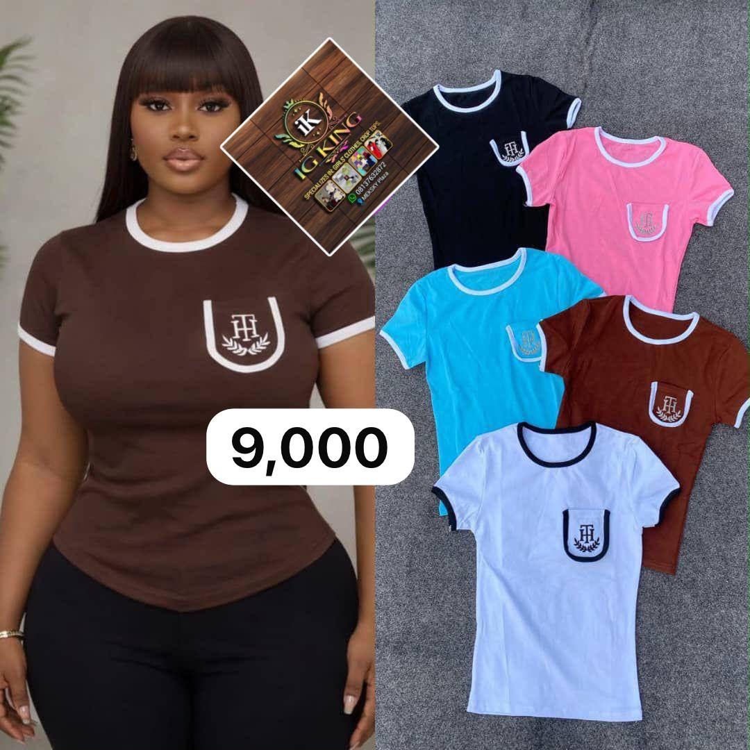 Pocket detail basic top.