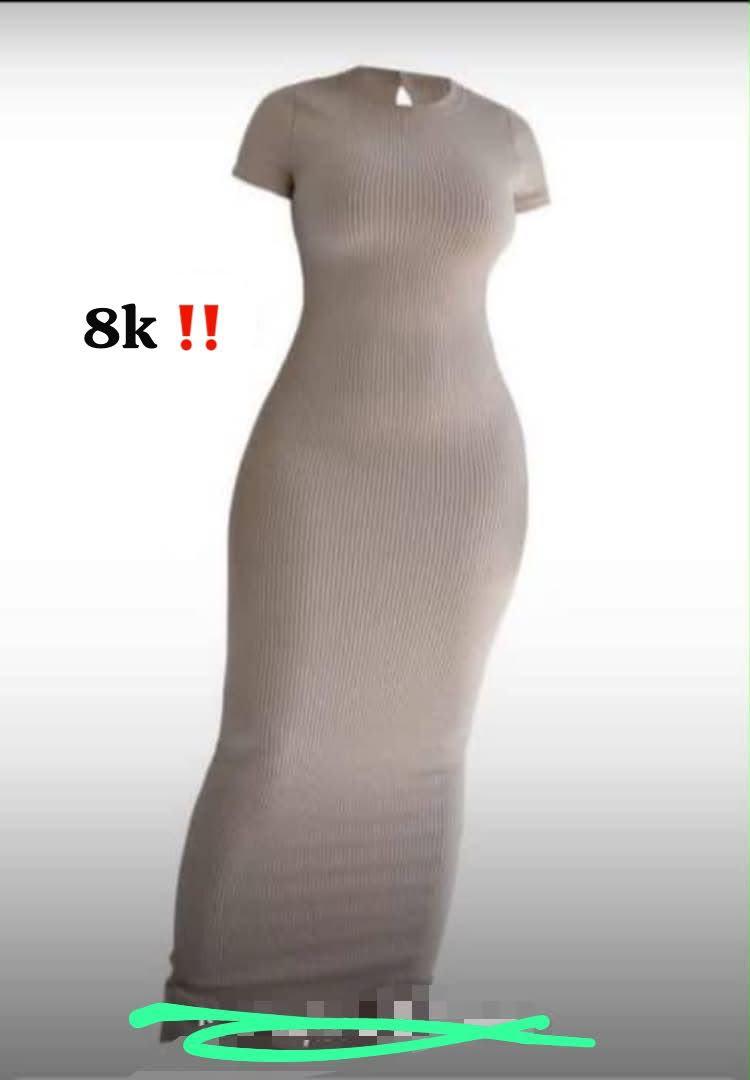 Form-fitting Maxi Dress